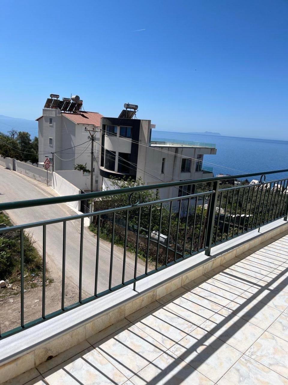Harmony Apartments Dhermi Exterior photo